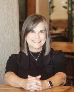 Portrait of author Kelly Hollman